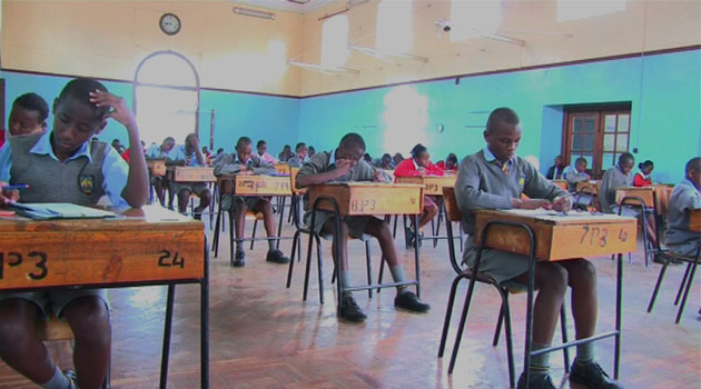 Schools' free desks programme details.